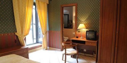 Hotel Da Otello Marta